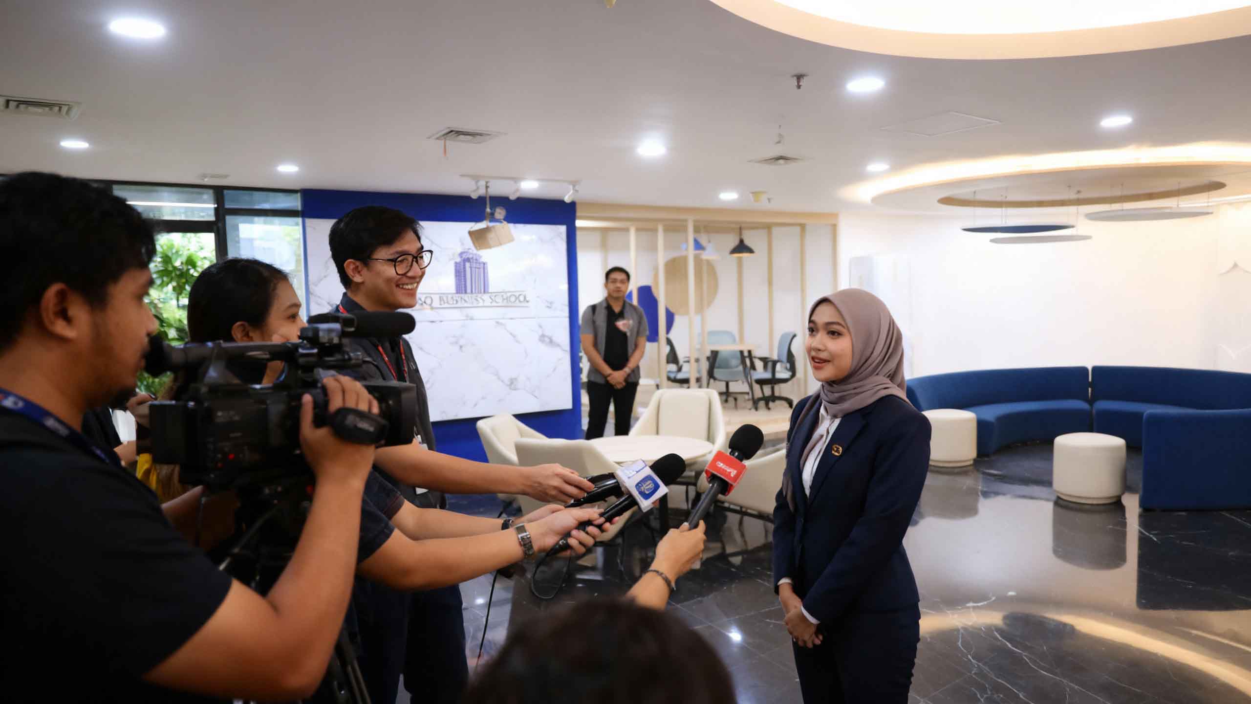 Ilmu Komunikasi atau Jurnalistik?